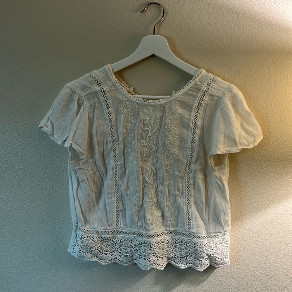 Abercrombie white lace and embellishment top